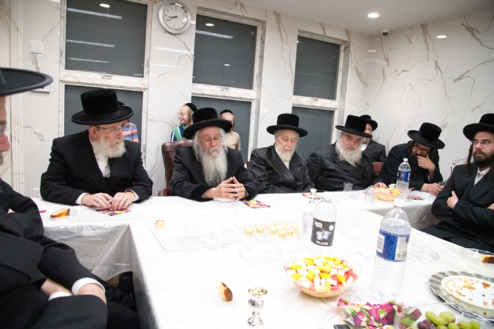 אדמו