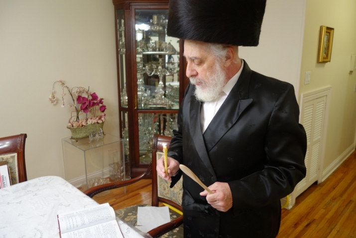 Bdikas Chometz, , , ezra friedlander