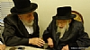 Liska Rebbe visiting Skulener Rebbe vinching Git Yuhr, 8/6/2015