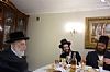 סעודת הילולא לרגל היארצייט של אמו של הרה
