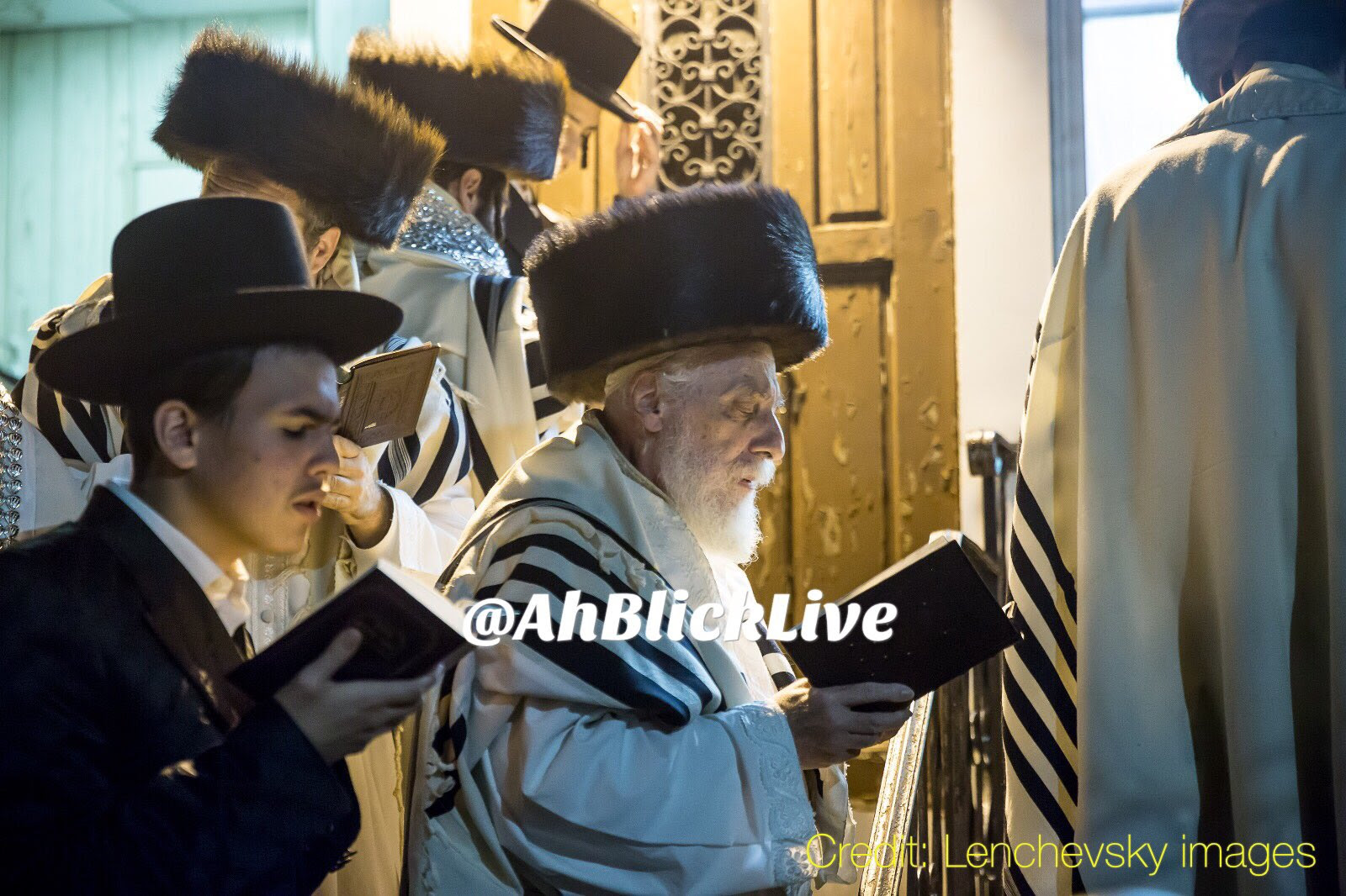 Kiddush Levanah - Motzei Yom Kippur 5777 - 2016